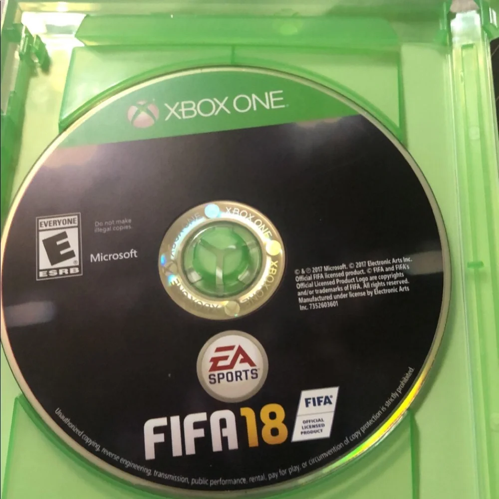 X Box One FIFA 18 - Picture 2 of 2